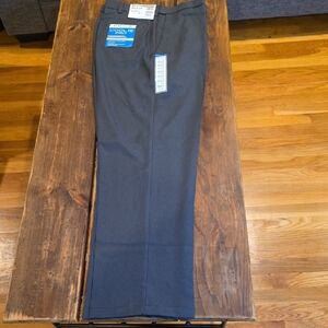 NWT Haggar Men’s Gray Dress Pants Straight Leg Career Office Slacks Size 40x32
